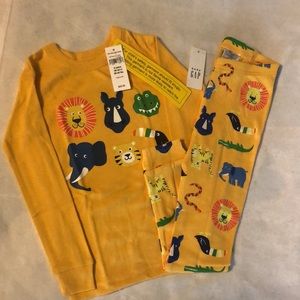 NWT Gap Kids pajama set